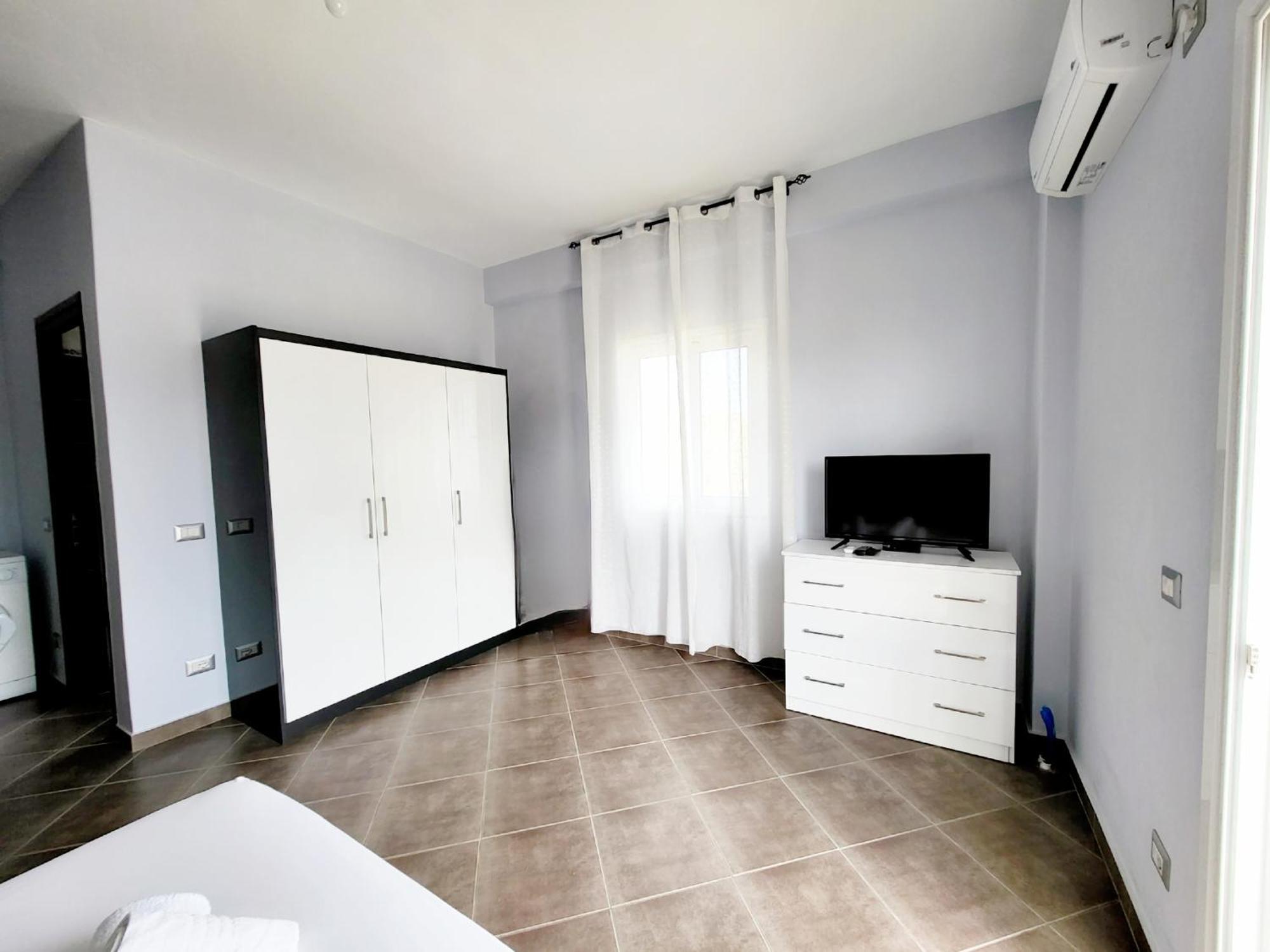 Vila Sulozeqi Apartment Sarande Room photo